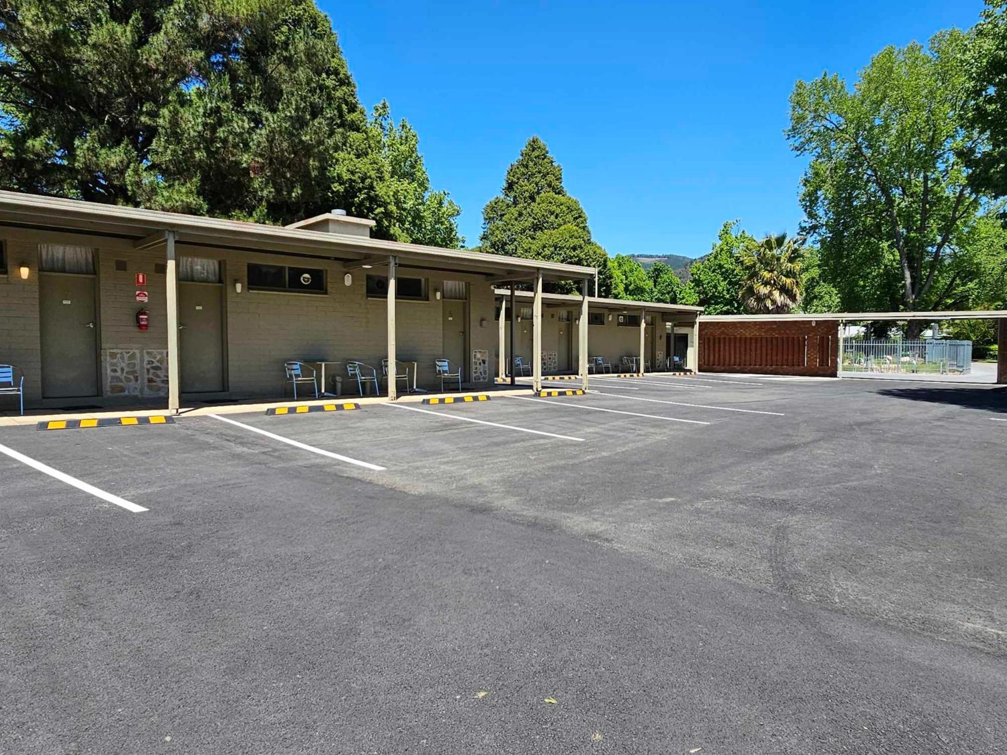 The Bright Motor Inn מראה חיצוני תמונה